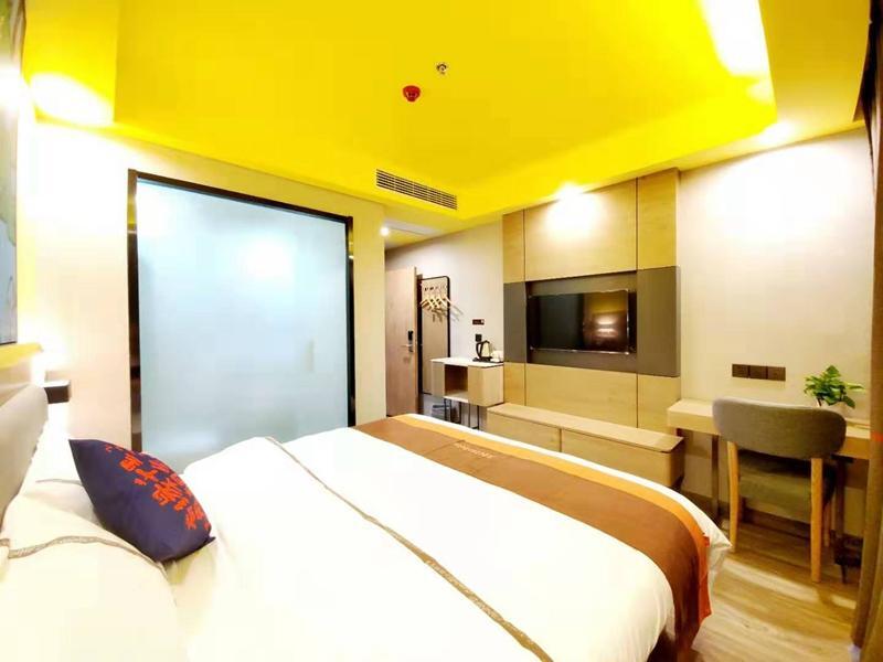 Ухань: Jun Hotel Hubei Wuhan Jianghan District Jianghan Road Walking Street