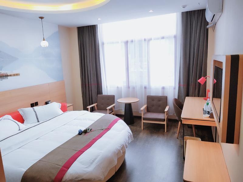 Дэхун: Thank Inn Hotel Yunnan Dehonglianghe County Nandian Road