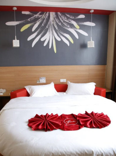 Циндао: Thank Inn Hotel Shandong Qingdao High-Speed Railway West Station