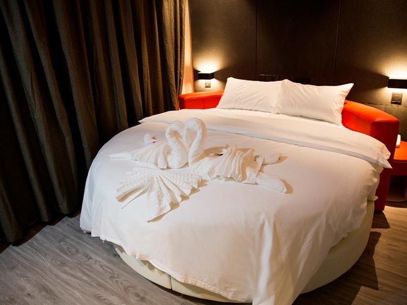 Синьши: Thank Inn Plus Hotel Hubei Jingmen Jingshan County Sanjiaozhou
