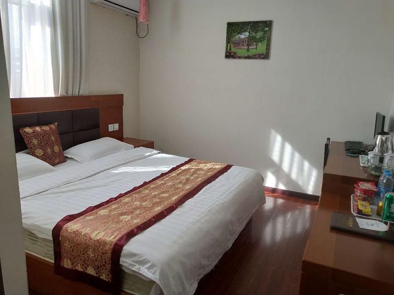 Тяньцзинь: Thank Inn Hotel Tianjin Jinghai Jingwen Road