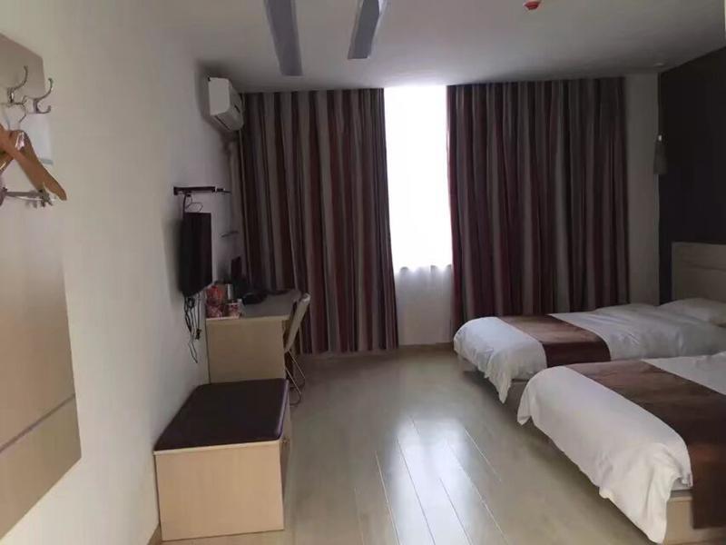 Пинлян: Thank Inn Hotel Gansu Pingliang Huating Xi Street Zhaozhuang