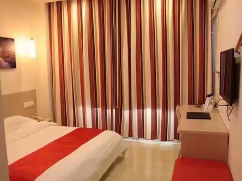 Пинлян: Thank Inn Hotel Gansu Pingliang Huating Xi Street Zhaozhuang