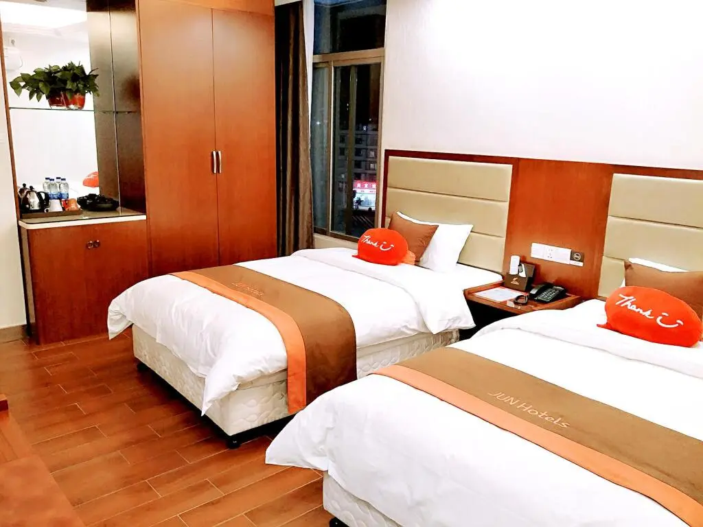Цзеян: Jun Hotel Guangdong Jieyang Rongcheng District Lianhua Avenue