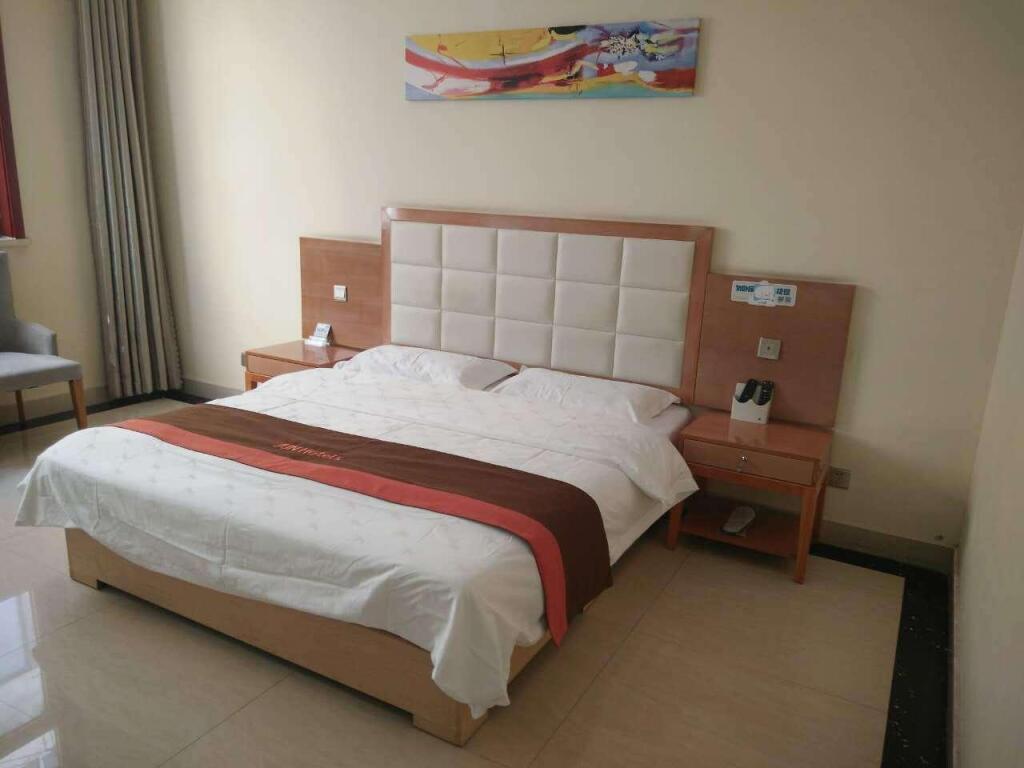 Лиаоченг: Jun Hotel Shandong Liaocheng Gaotang County Huakai