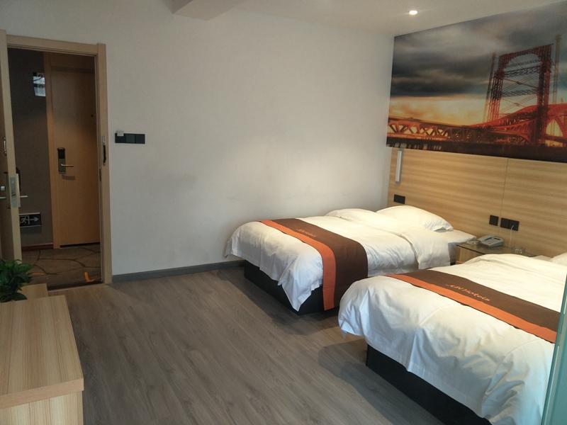 Ухань: Jun Hotel Hubei Wuhan Caidian District Haitian Auto Parts City