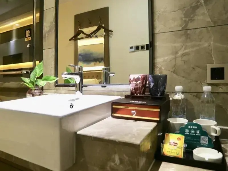 Уси: VX Hotel Wuxi Huishan District Luoshe Town Luocheng Avenue