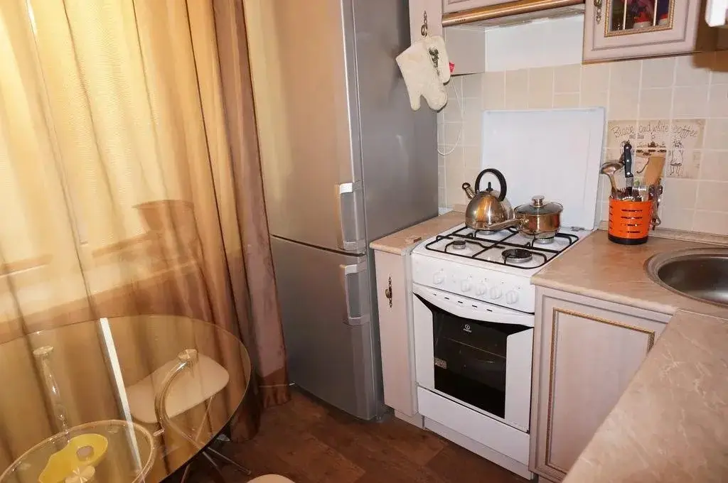 Санкт-Петербург: Apartment on Lensoveta 25/28