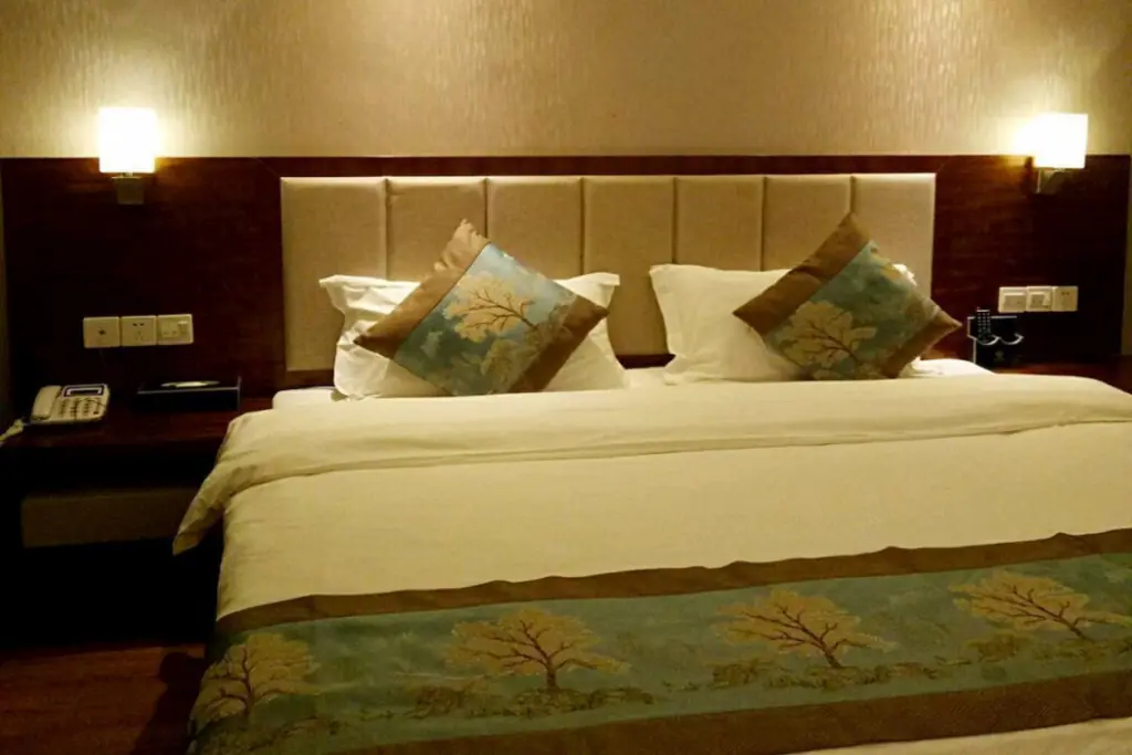 Гуйян: GreenTree Alliance Hotel Guiyang Huaguo Community Twin Towers Hotel
