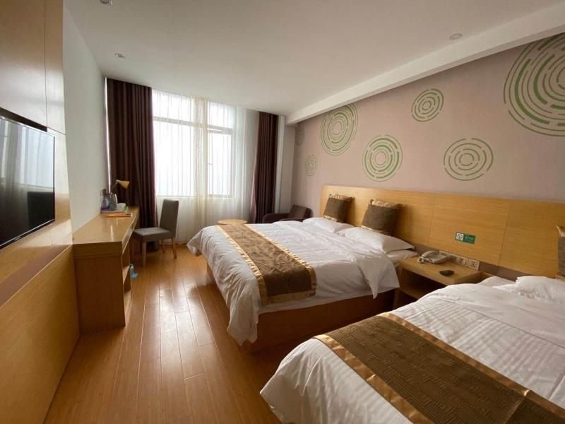 Шанхай: GreenTree Inn Shanghai Fengxian District Xiaotang Metro Station