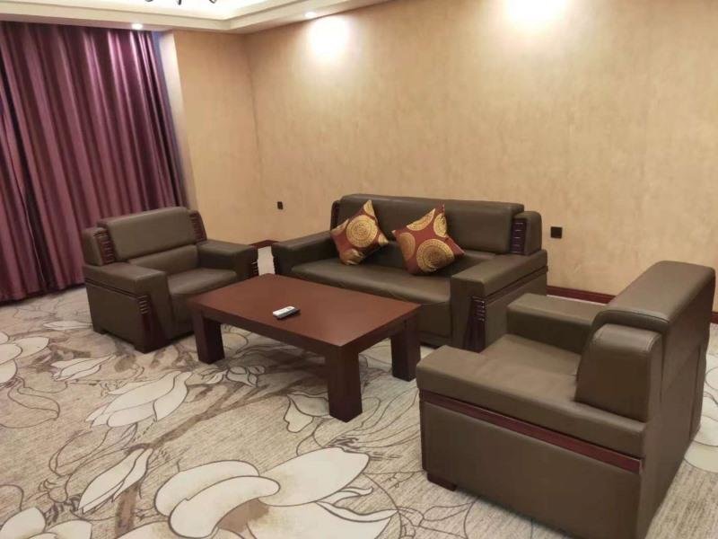 Карабура: GreenTree Alliance Hotel Xinjiang Tacheng Yumin County Honghua Road