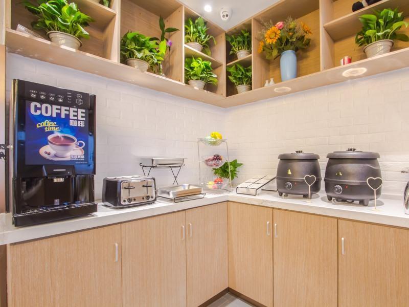 Цзясинь: GreenTree Inn Jiaxing Nanhu Tech Town Guangyi Rd Business Hotel
