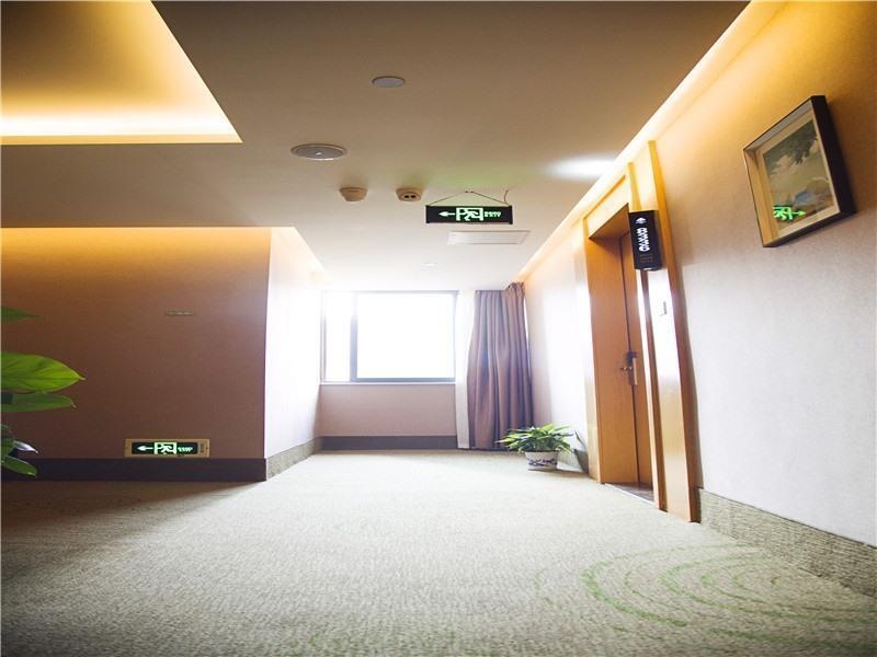 Наньчан: GreenTree Inn Nanchang Hongcheng Market