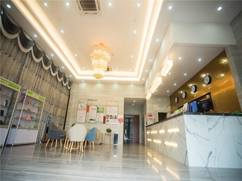 Чжоушань: GreenTree Inn Baiquan Binfen Plaza