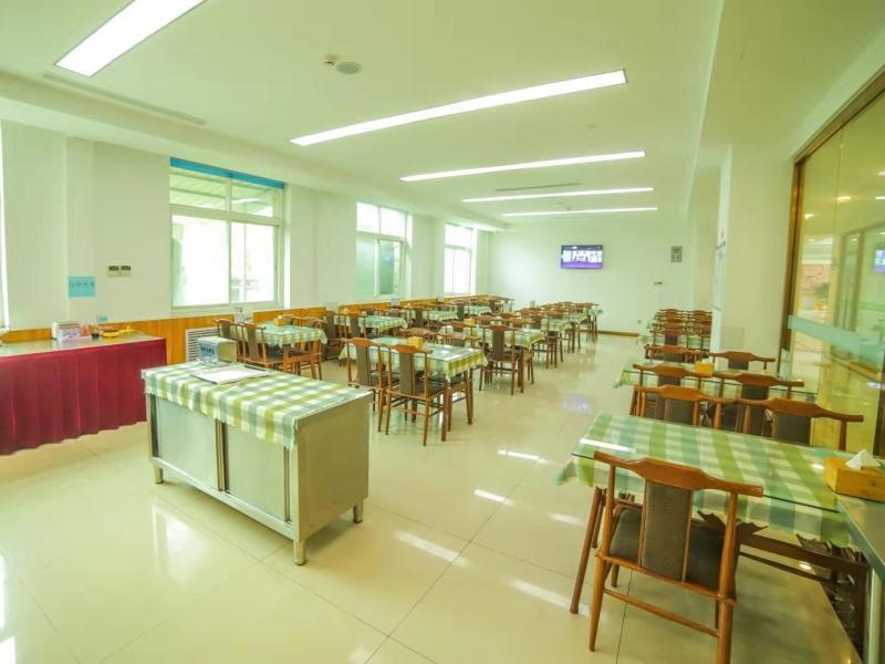Пекин: GreenTree Inn Beijing Huairou District Beifang Town Xingfu Street