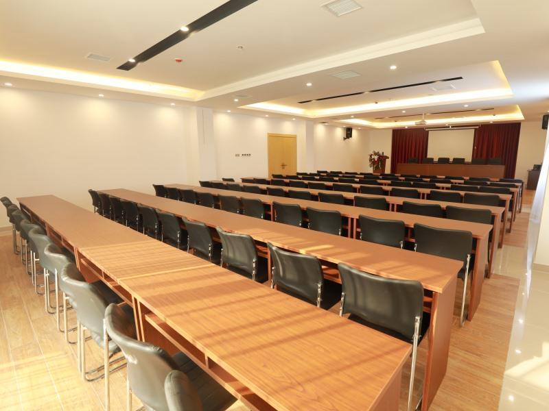 Аньян: GreenTree Inn Anyang Neihuang County Zaoxiang Avenue