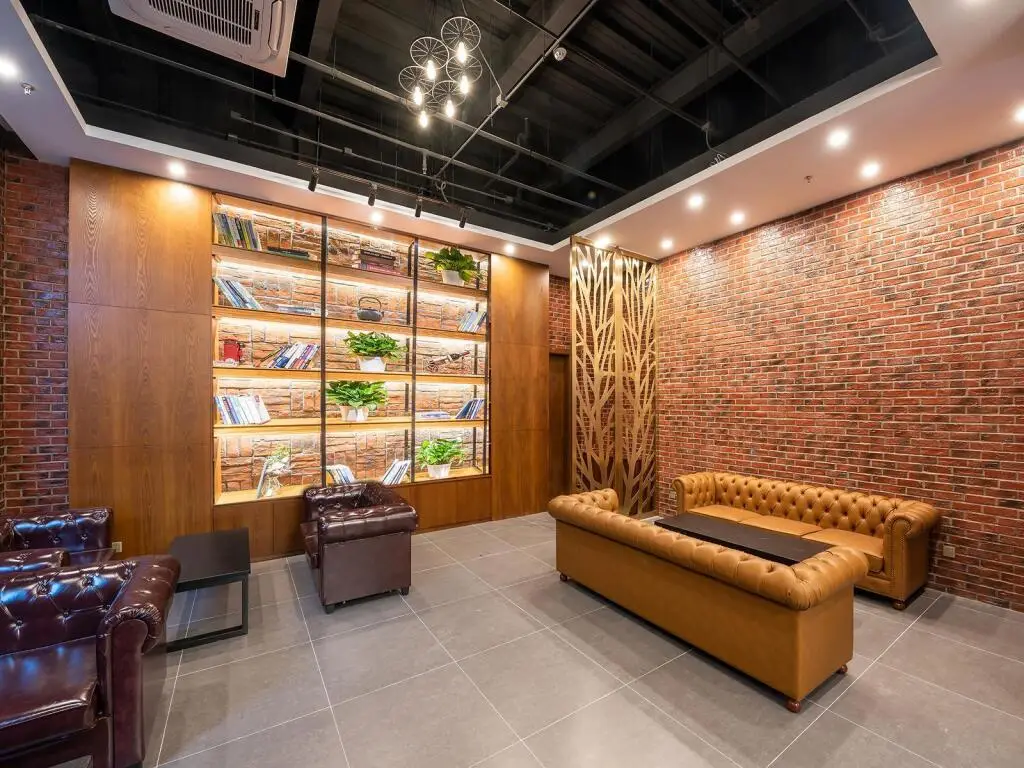 Пекин: James Joyce Coffetel Beijing Changping Dongguang Metro Statino University City