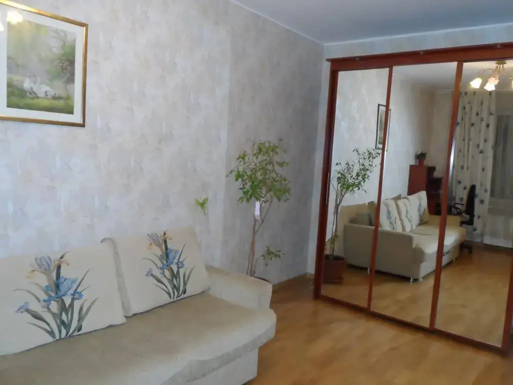 Санкт-Петербург: At Moskovskaya Metro Apartment