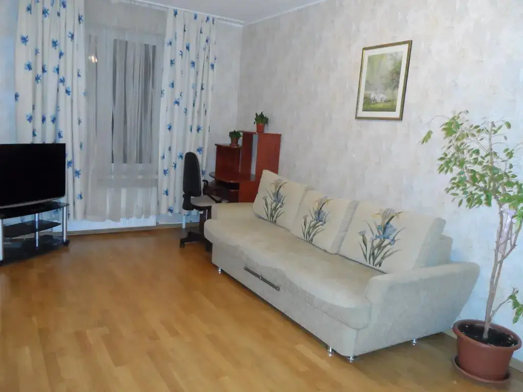 Санкт-Петербург: At Moskovskaya Metro Apartment