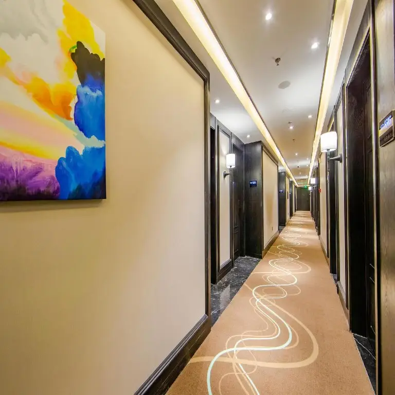 Тяньцзинь: Xana Hotelle Tianjin Binjiang Road Heping Road Metro Station Quanyechang