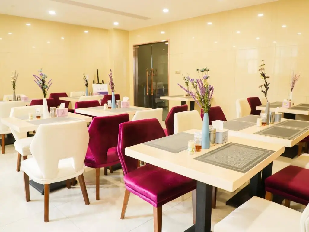 Хецзе: Lavande Hotels Heze Dingtao