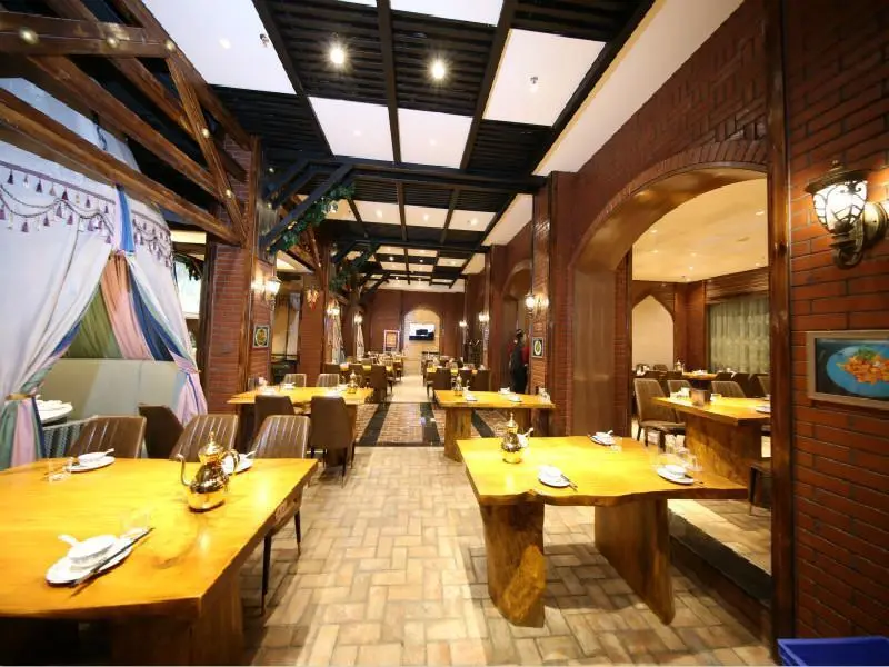 Урумчи: Lavande Hotels Urumqi Daximen Zhongshan Road