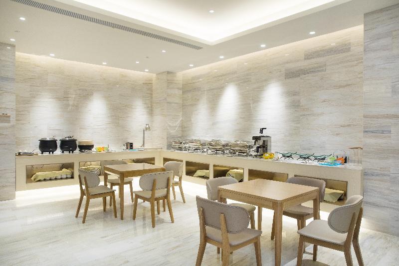 Шанхай: JI Hotel Shanghai Xinjiangwancheng Yingao Road