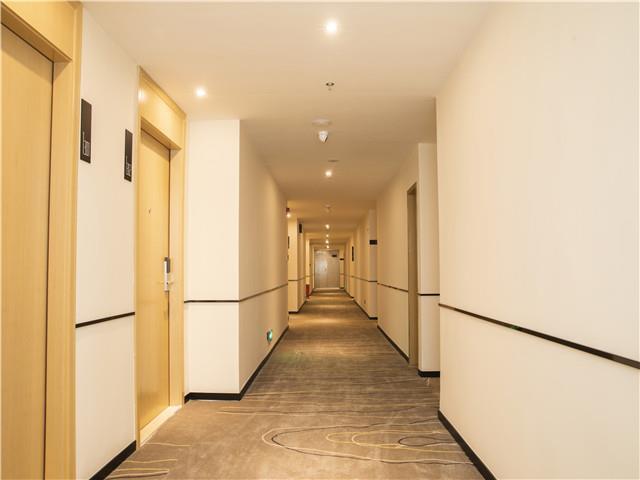 Чжаньцзян: City Comfort Inn Zhanjiang Suixi Quanfeng Plaza