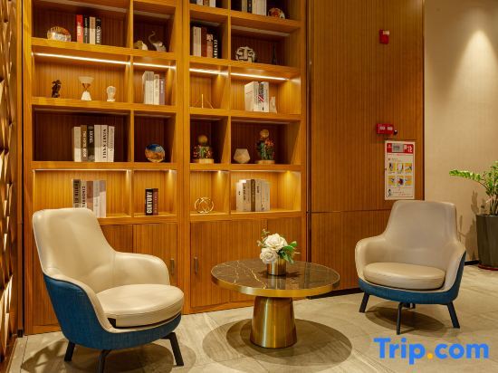 Чжаньцзян: Borrman Hotel Zhanjiang Wuchuan