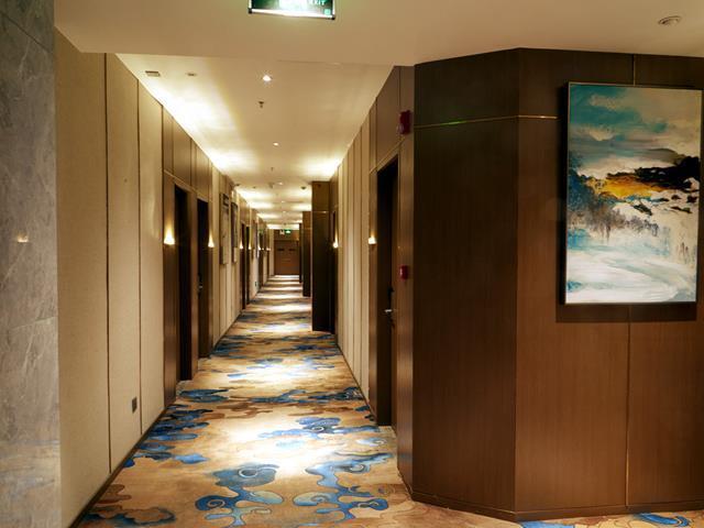 Гуанчжоу: Poltton International Apartment Guangzhou Zhongluotan Metro Station Haotian Building