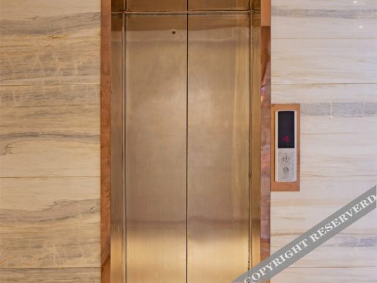 Цзинань: City Comfort Inn Zhangqiu Baimaiquan Park