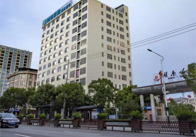 Юнчжоу: City Comfort Inn Ningyuan Shundi Square
