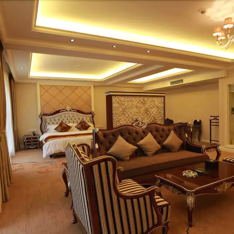 Чэнду: Cezanne Manor Hotel & Resort