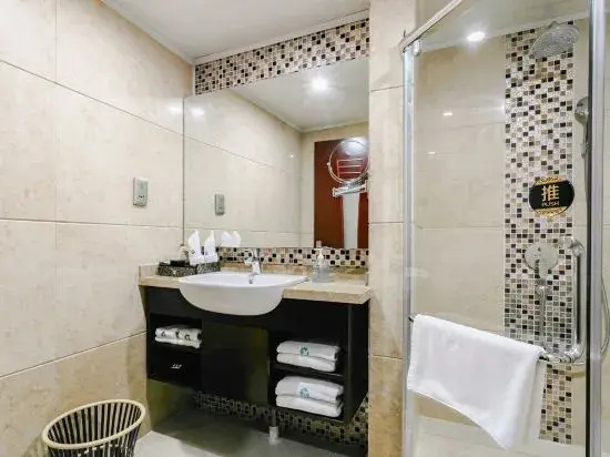 Чэнду: First Forest Hot Spring Hotel FLOWER BAY