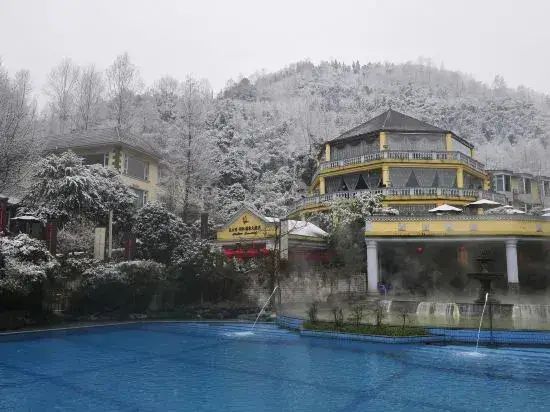 First Forest Hot Spring Hotel FLOWER BAY — фото 1