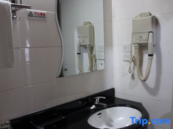 Чжаньцзян: Fudeng Hotel