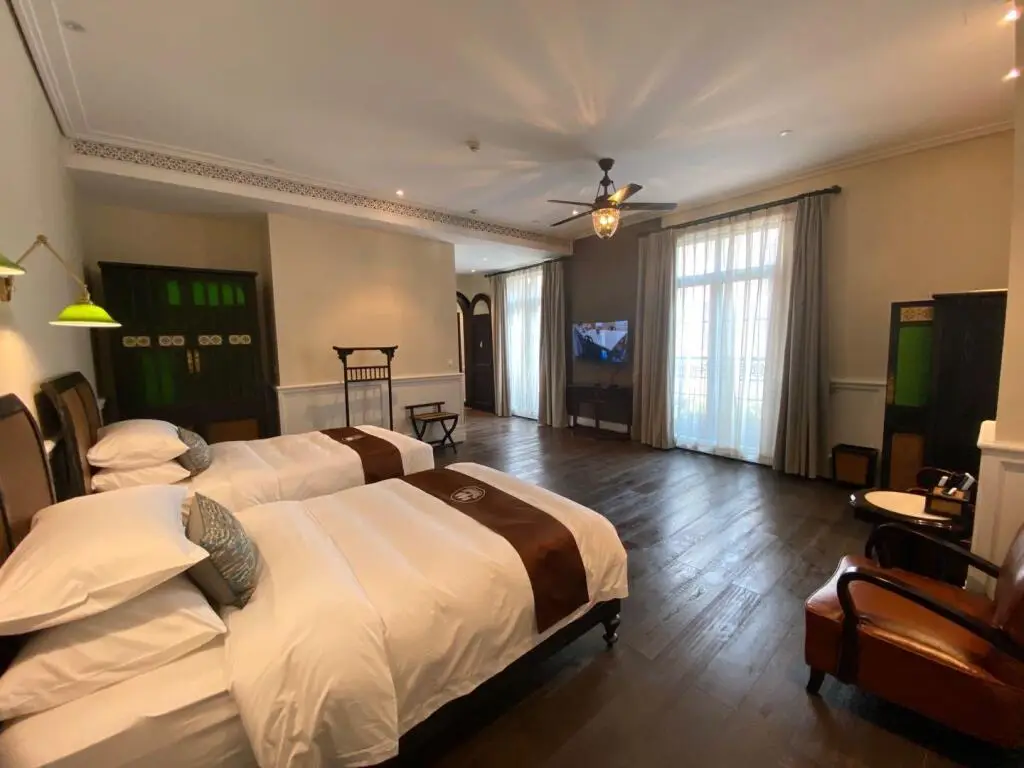 Гуанчжоу: Guangzhou Nansha Stone Inn
