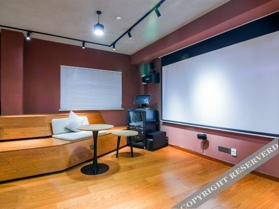 Чэнду: Yunik Hotel (Chengdu Jiuyanqiao Sichuan Conservatory of Music)
