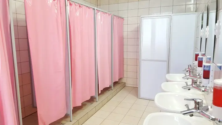 Санкт-Петербург: Искра Хостел