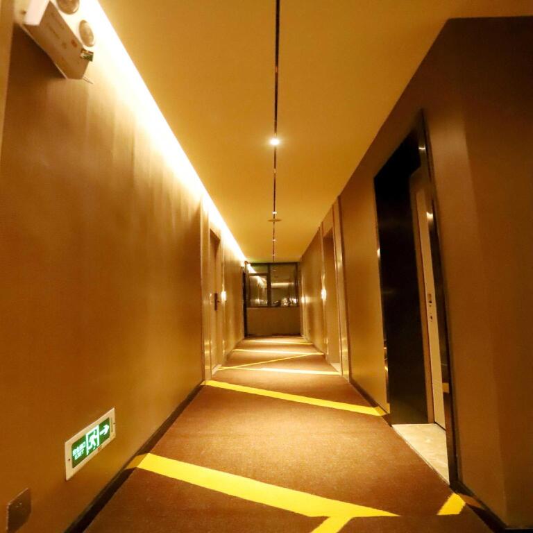 Сяннин: IU Hotel Xianning Railway Station