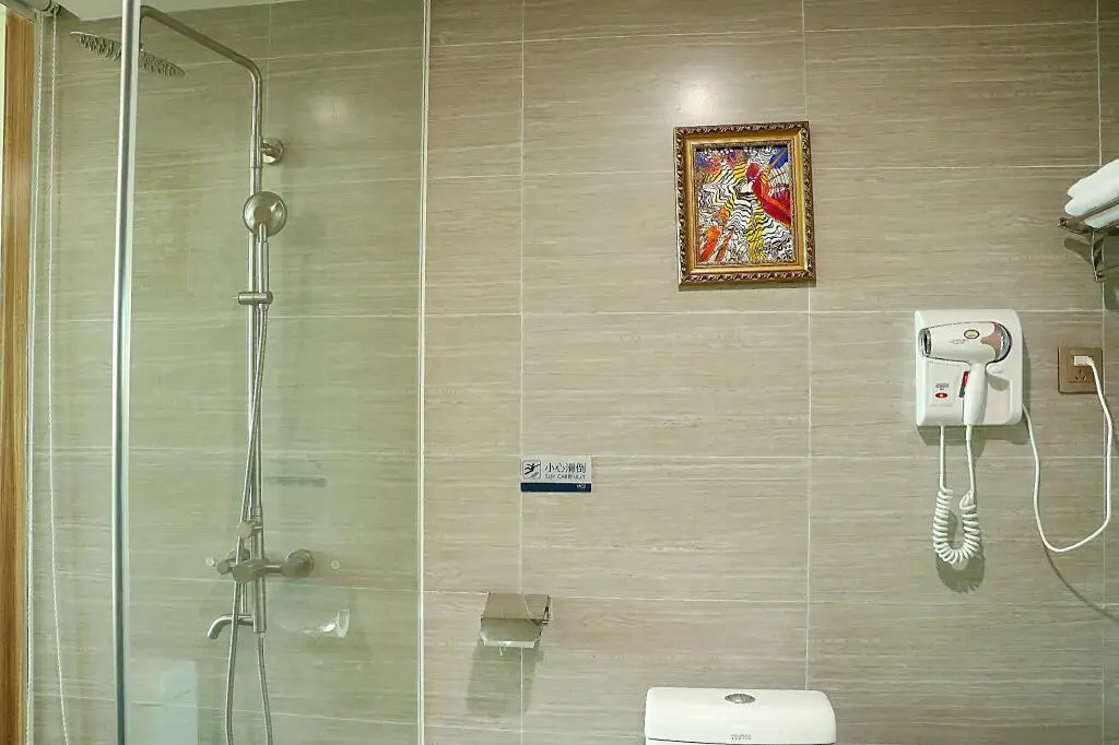 Шэньчжэнь: Yinglan Hotel (Shenzhen New Exhibition Center)