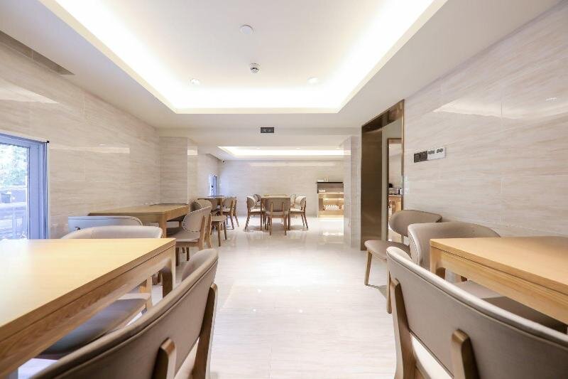Шанхай: JI Hotel Shanghai The Bund Sichuan Zhong Road