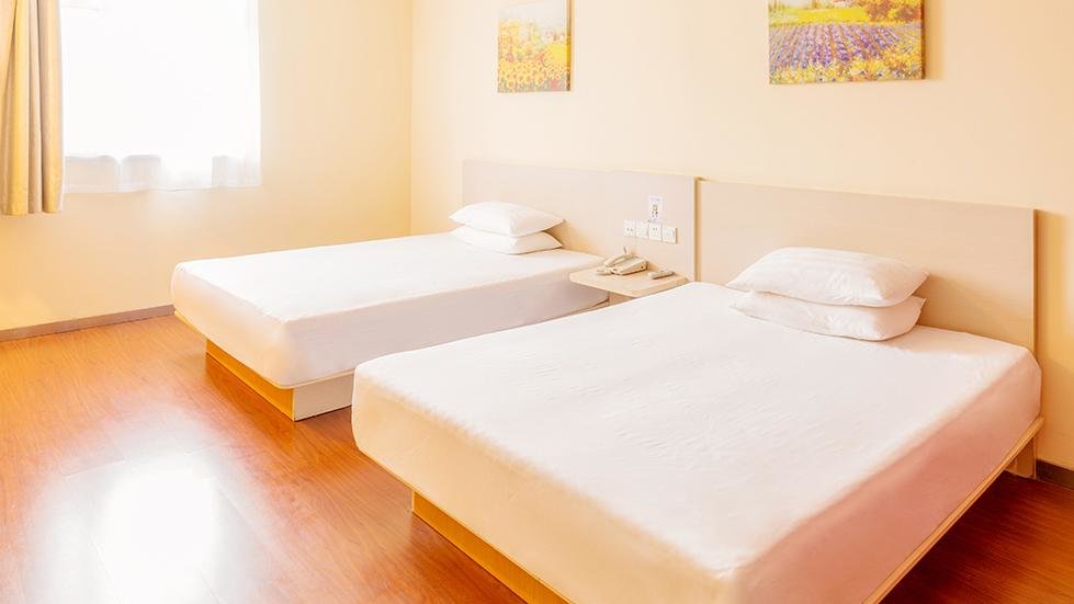 Цзинань: Hanting Hotel Jinan Huayuan Road Honglou Plaza