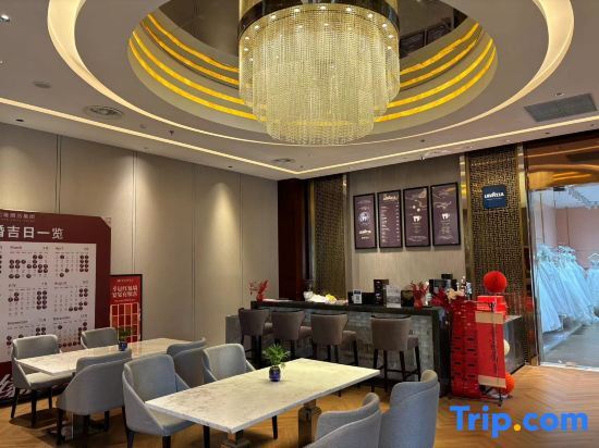 Lishui Jinling Hotel — фото 1