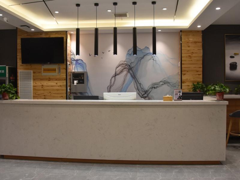 Shell Hotel Kaifeng Jin'an Road Bianxihu Wanda Plaza — фото 1