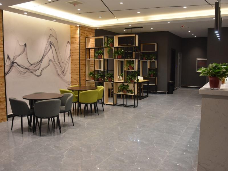 Кайфын: Shell Hotel Kaifeng Jin'an Road Bianxihu Wanda Plaza
