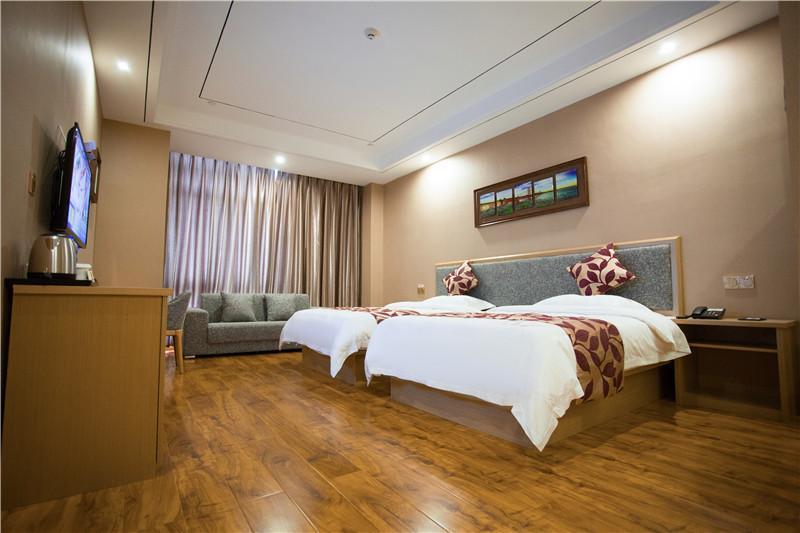 Цзясинь: GreenTree Inn Express Jiaxing Tongxiang Xiaochang Dong Road