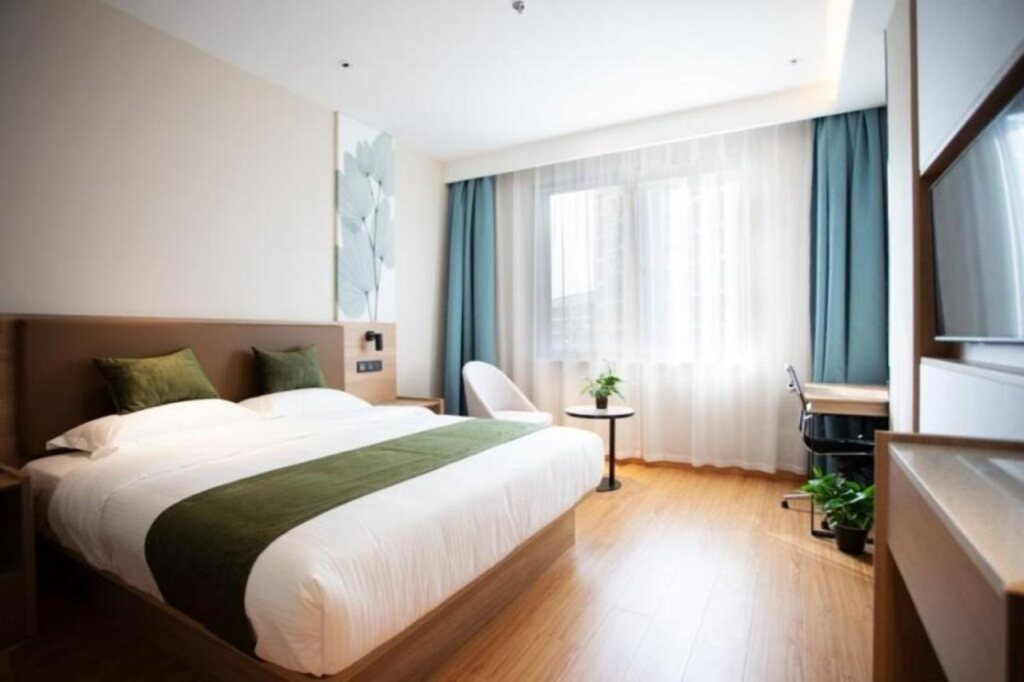 Шанхай: GreenTree Inn Express Shanghai Pudong Lingang New City Yunhan Road