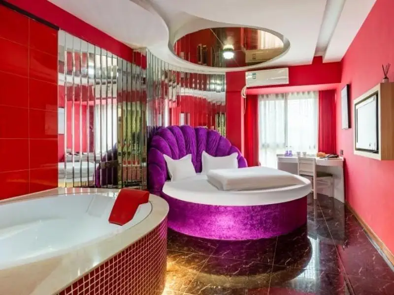 Хэфэй: Shell Hotel Hefei Ma'anshan Road Hefei University of Technology Metro Station