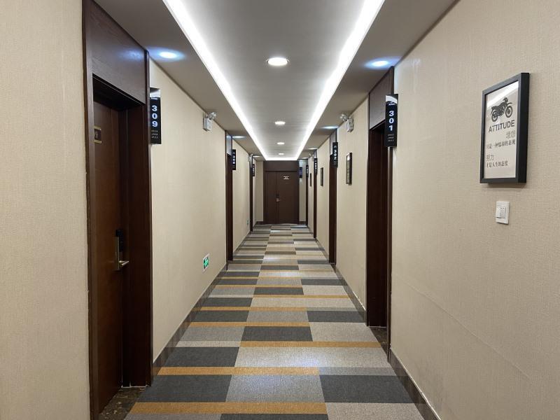 Даньдун: Shell Hotel Liaoning Donggang Huanghai Street